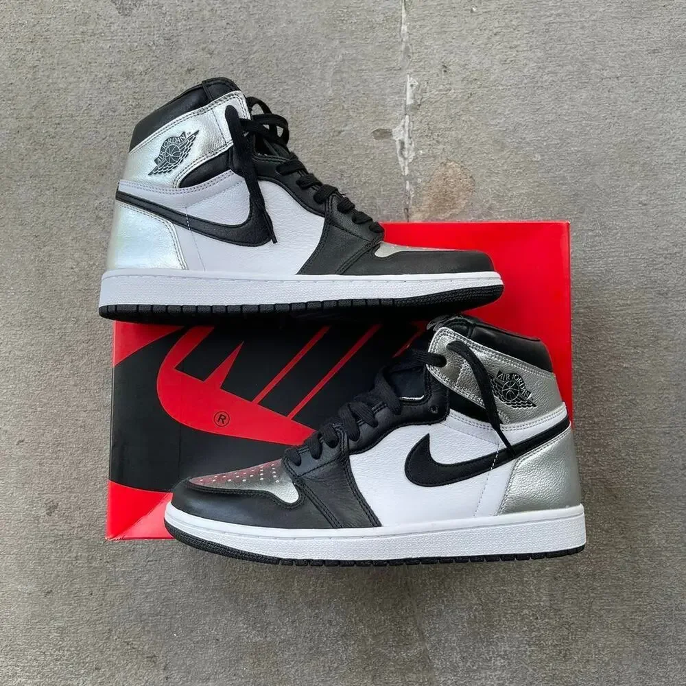 Jordan 1 Retro High Sliver Toe Sneakers